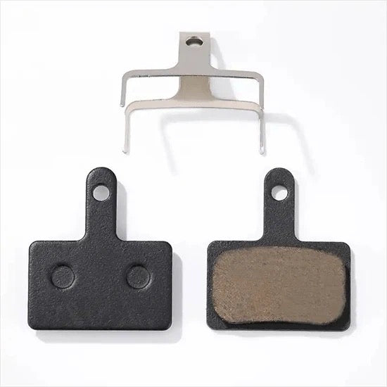 רפידות בלם לקורקינט ואופניים – עצירה יציבה ובטיחותית בכל תנאי הדרך
